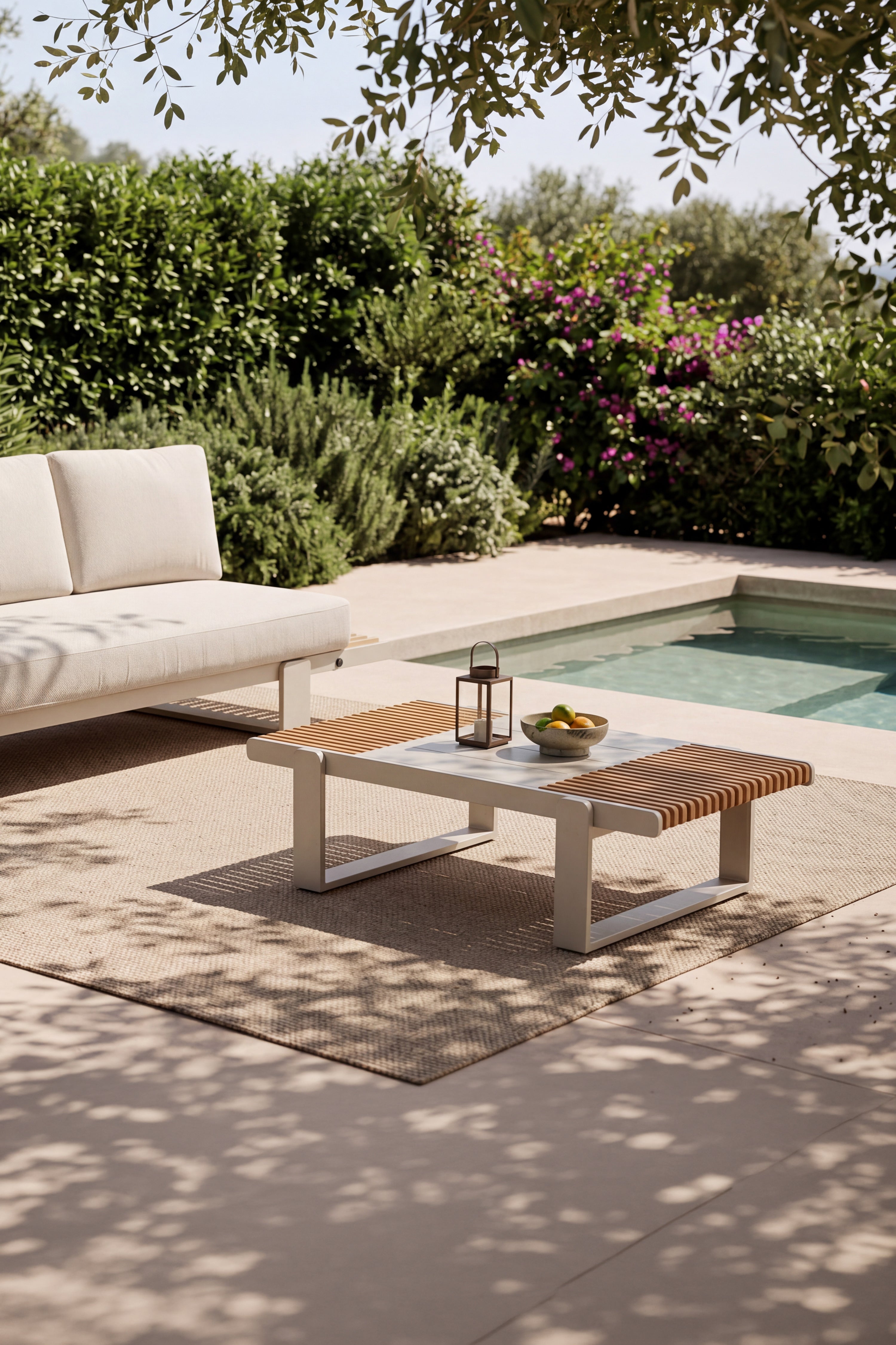 Salotto da giardino divano 3 posti con tavolino a destra e tavolino 120x70cm, Nora, Beige e legno di teak - Immagine dettaglio 2