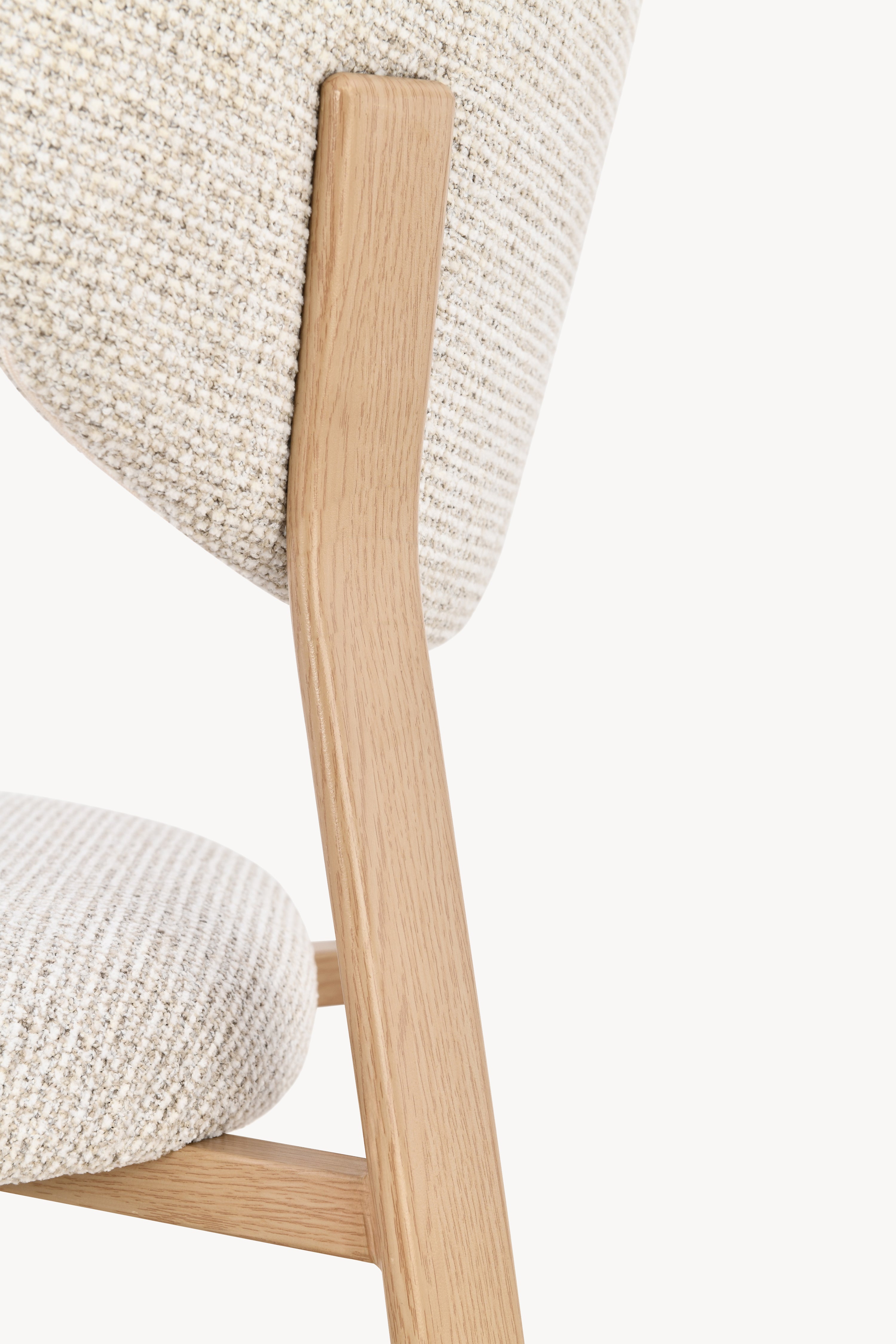 Sedie in tessuto Matilda, Set da 2, Bianco Panna con gambe in metallo finitura legno chiaro - Immagine dettaglio 12