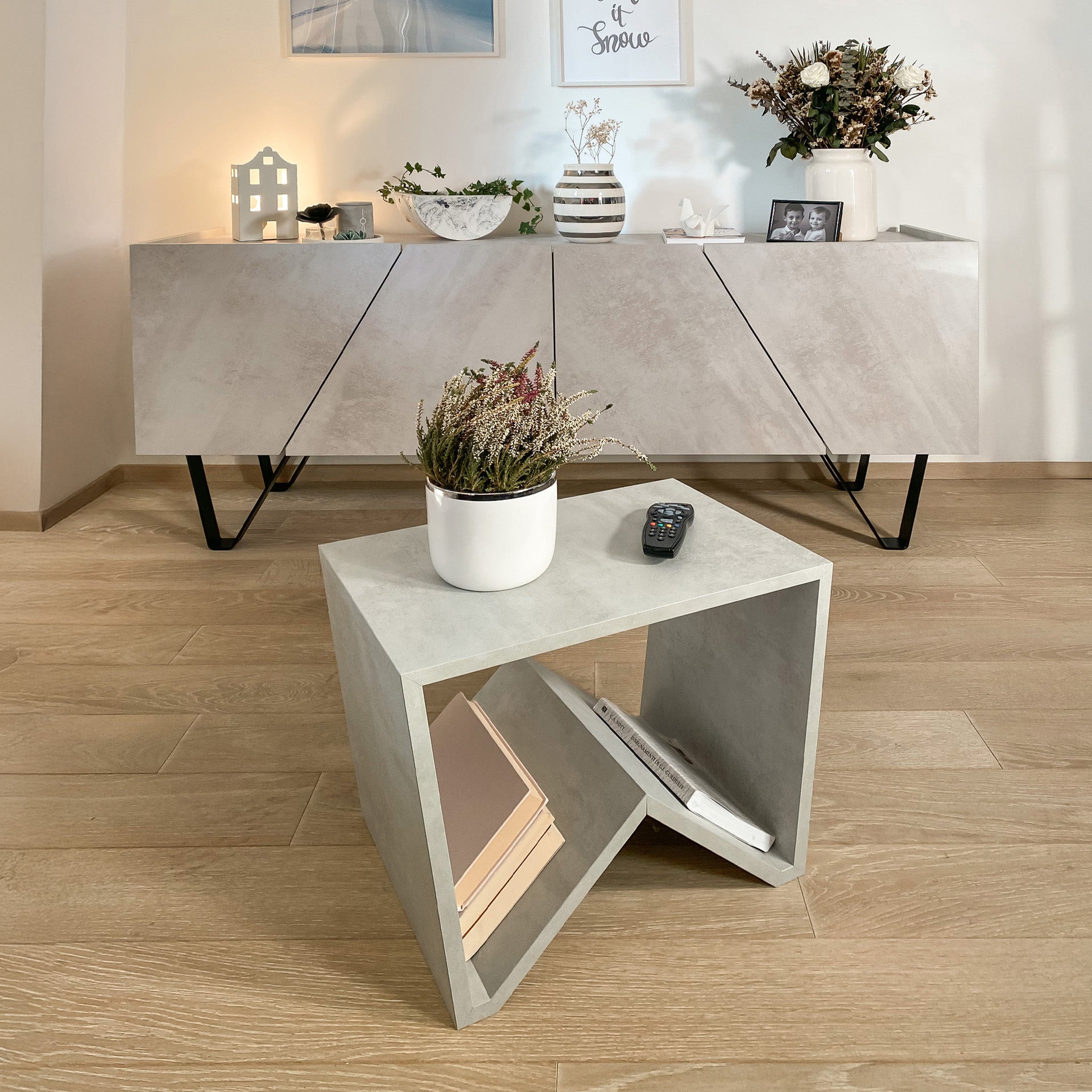 Emma Couchtisch, grauer Beton - Set image 1