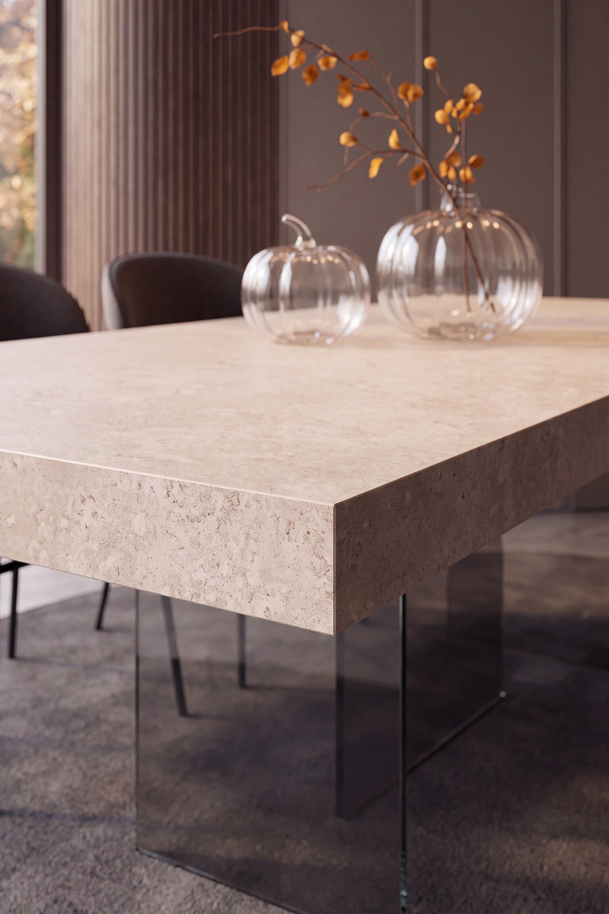 Ausziehbarer Tisch Lia 160(240)x90 cm, Beige Marmoroptik mit Beinen aus Rauchglas - Set-Bild 2