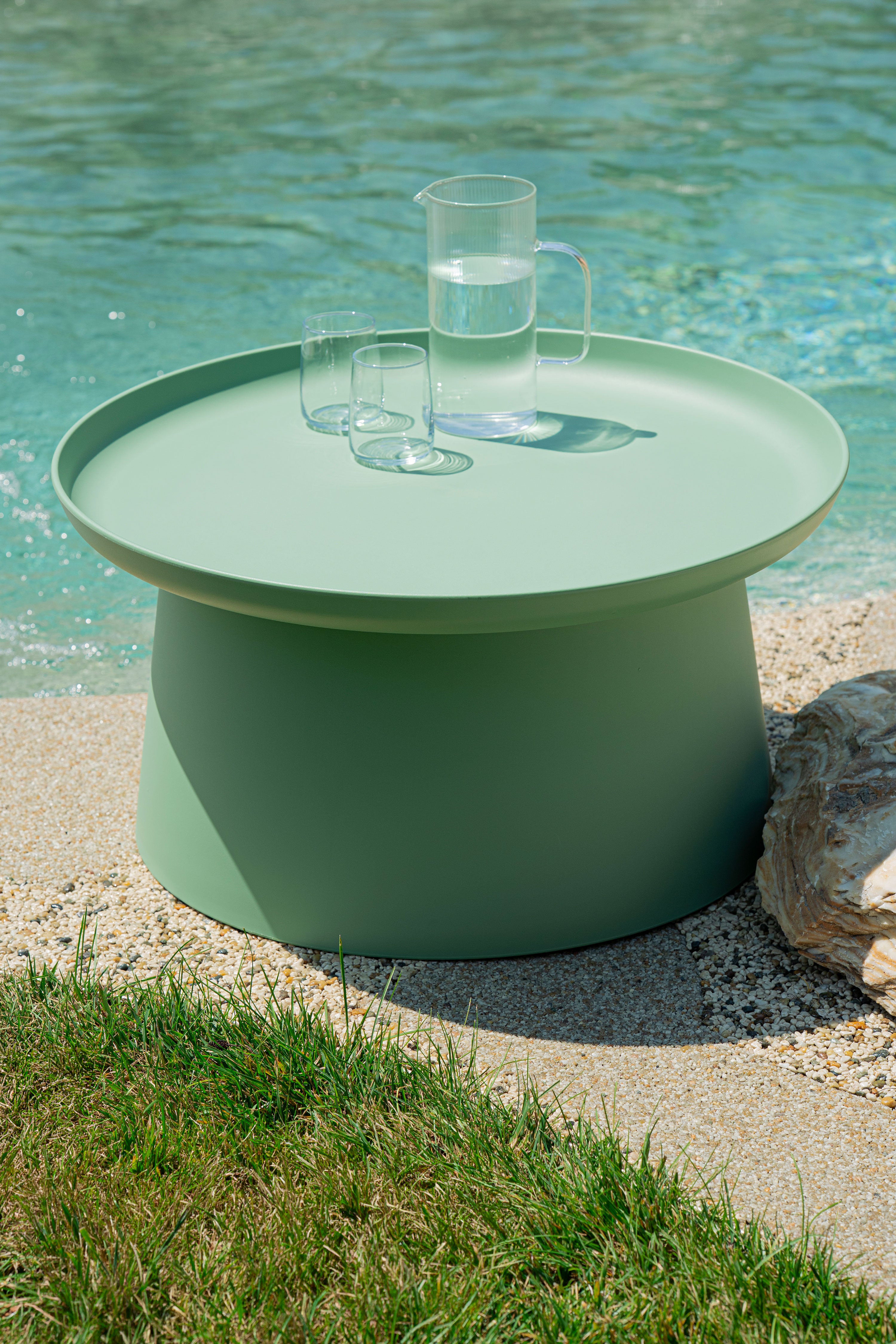 Tavolino rotondo Olivia, 70x70x36 cm, Verde - Immagine ambientata 1