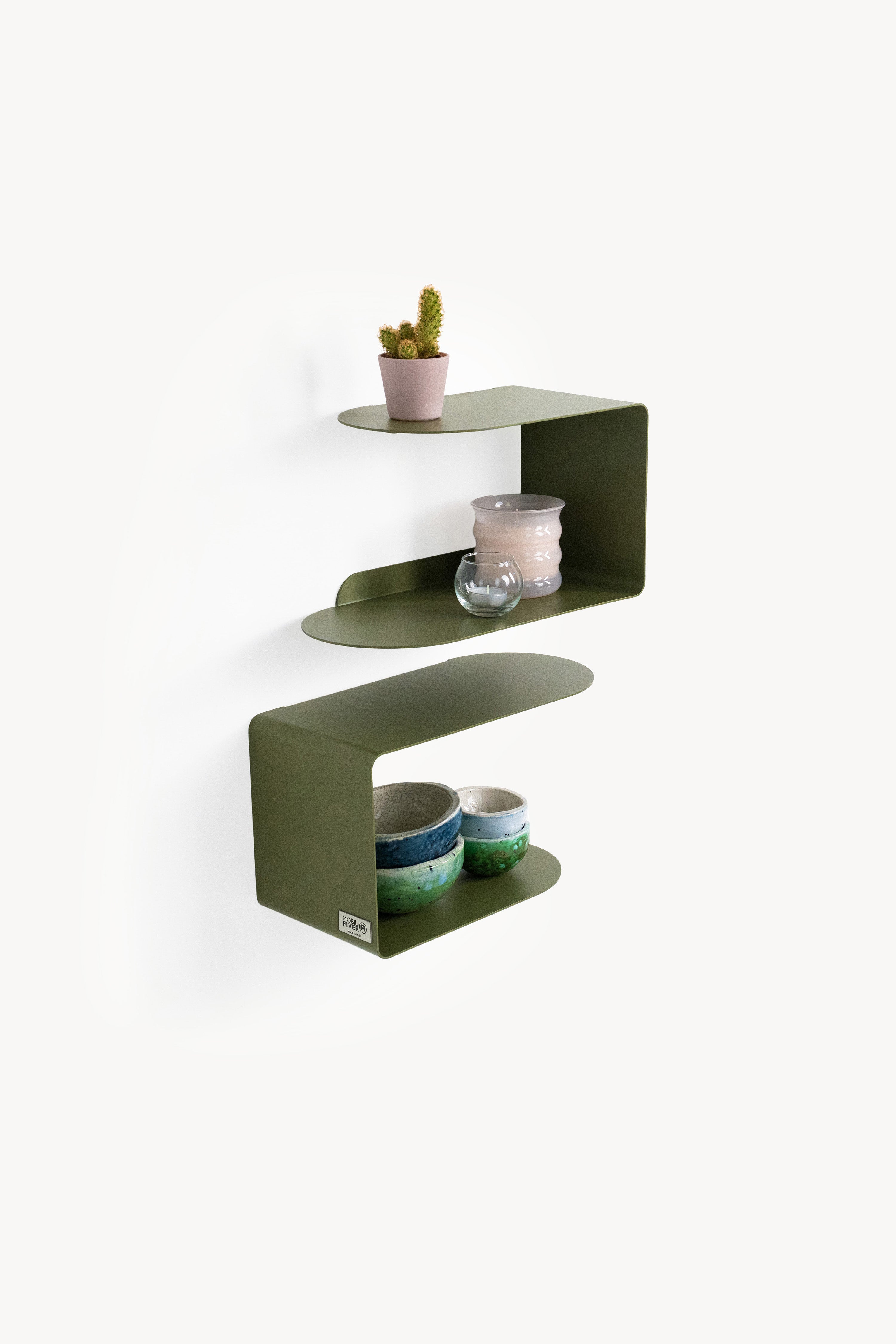 Coppia di mensole in metallo Camilla a C, 35x18x20 cm, Verde Olivia