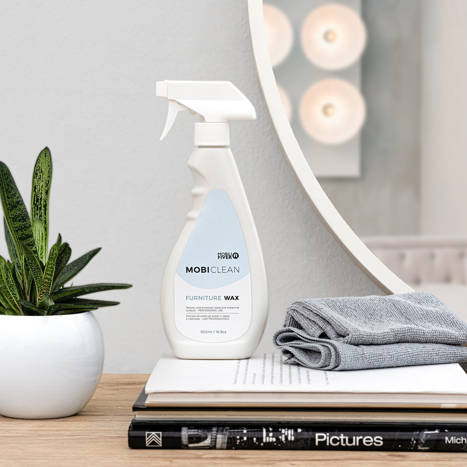 Mobiclean Cera, Formula Professionale Per Nobilitato e Legno 500 ml - Immagine dettaglio 2