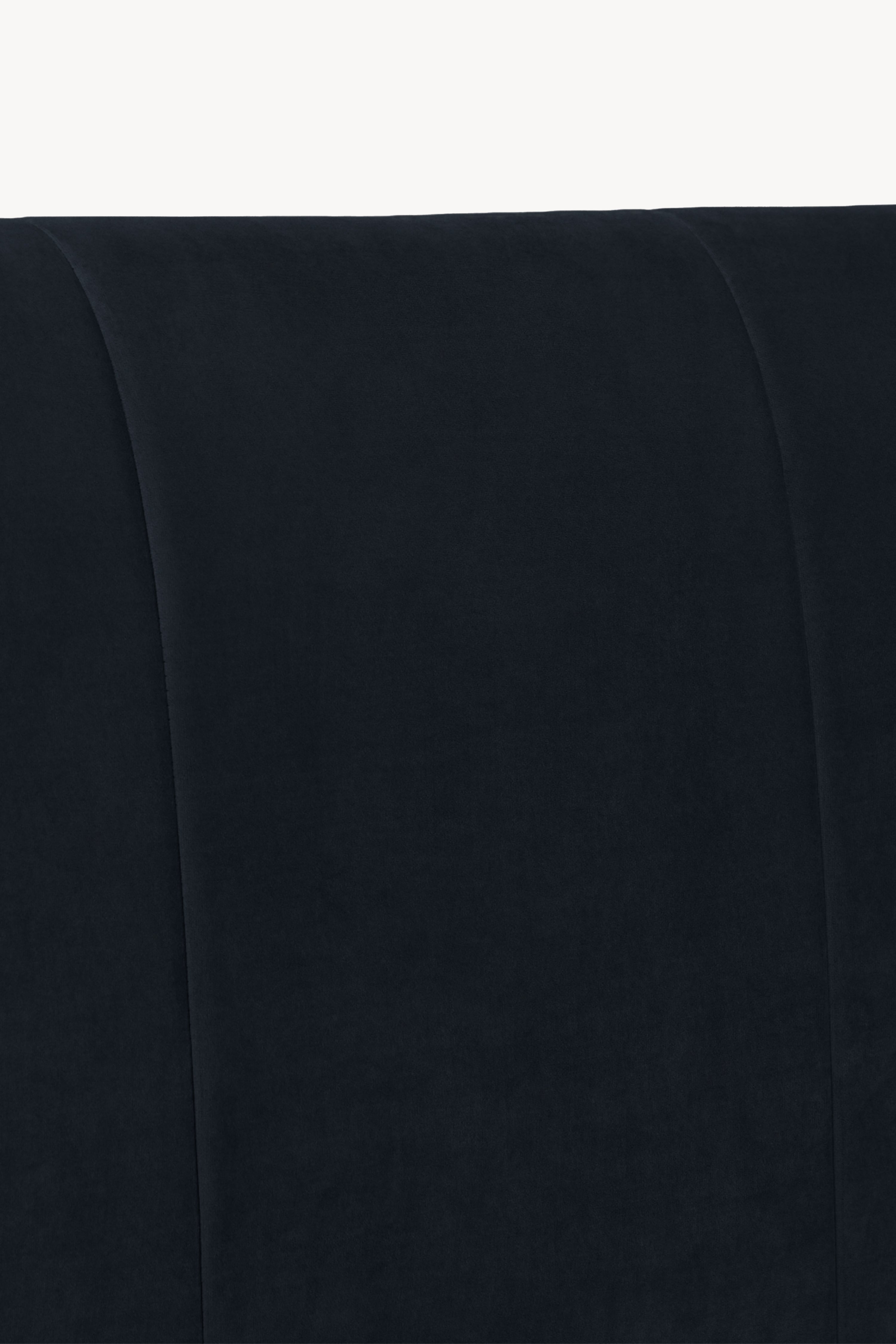 Lit double rembourré Greta pour matelas 160x200 cm, Bleu nuit - Image de détail 3