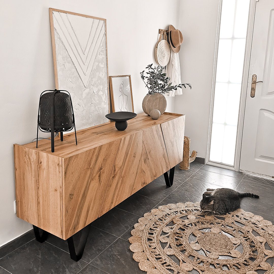Madia-Buffet 4 ante Emma con gambe nere, Rovere Rustico - Immagine ambientata 3