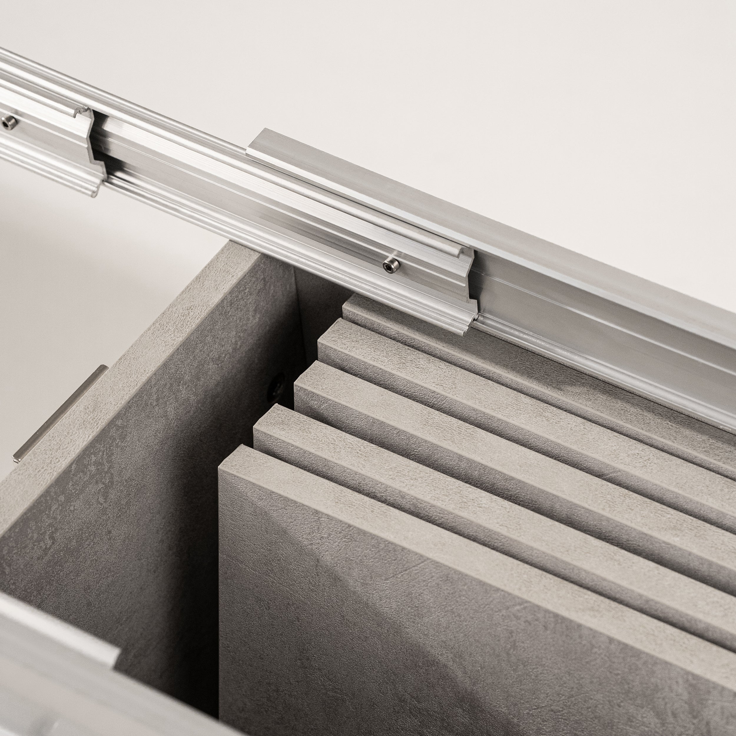 Uitschuifbare bank X 67,5(292)x35,6 cm, Grijs Beton - Detail image 7