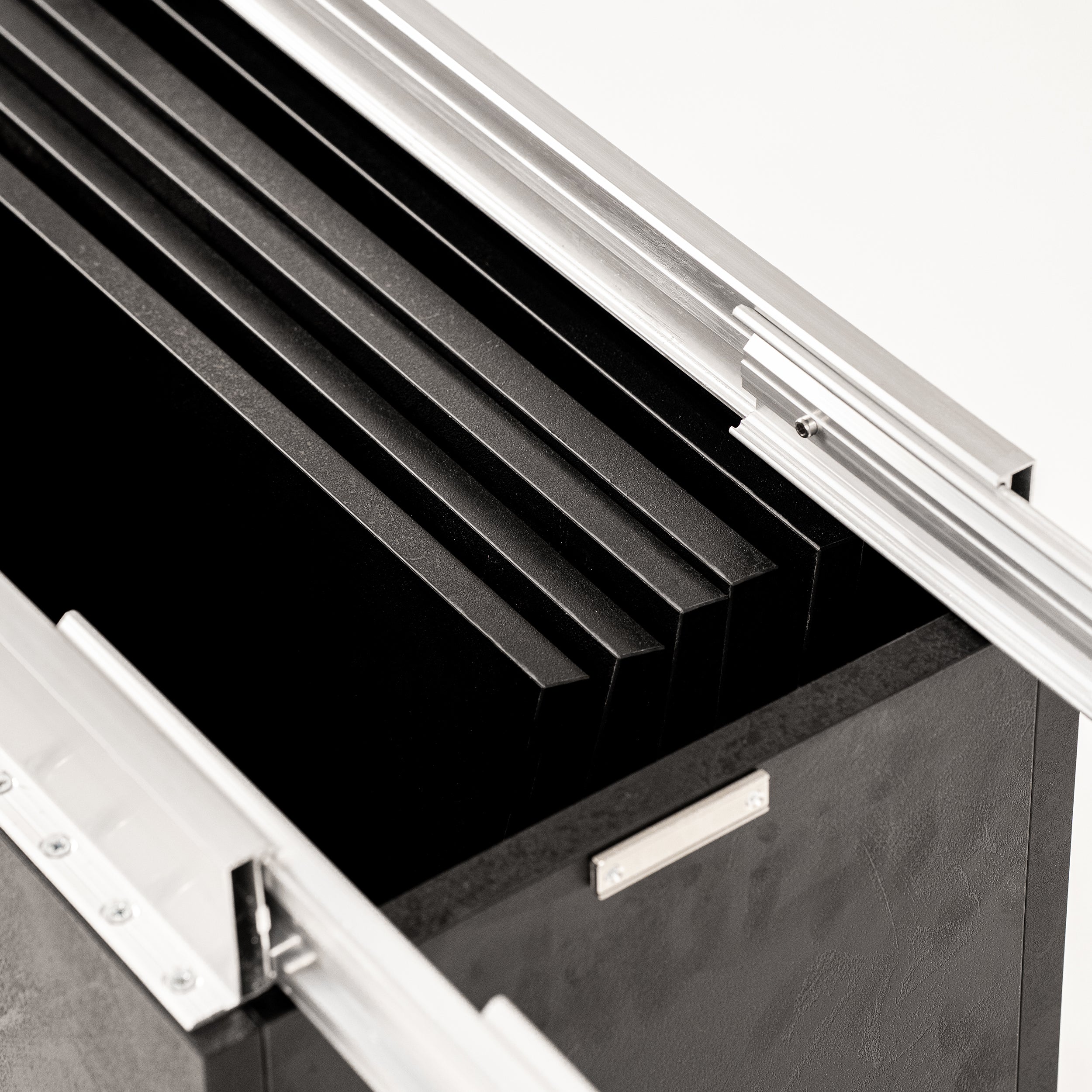 Ausziehbare Bank X 67,5(292)x35,6 cm, Schwarzer Beton - Detail image 5
