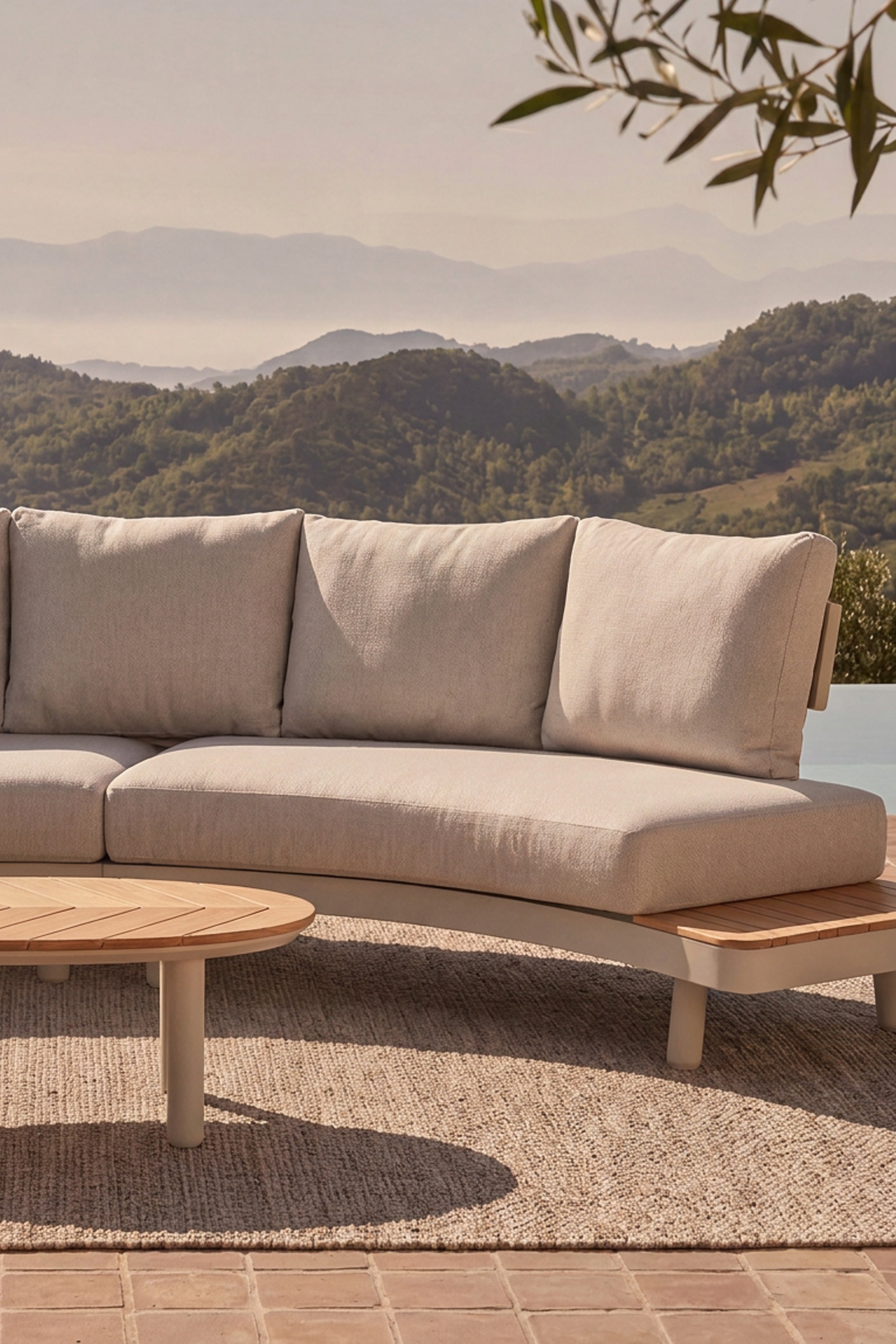 Set da giardino con divano 4 posti e tavolino ovale 110x69cm, Arya, Beige e legno di teak - gallery 3