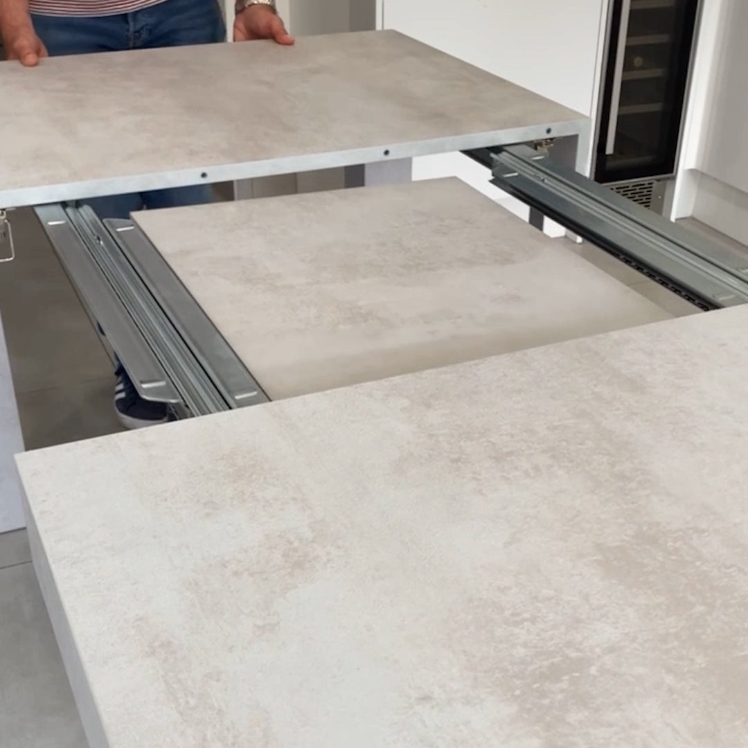 First ausziehbarer Tisch, 120(200)x80 cm, grauer Beton