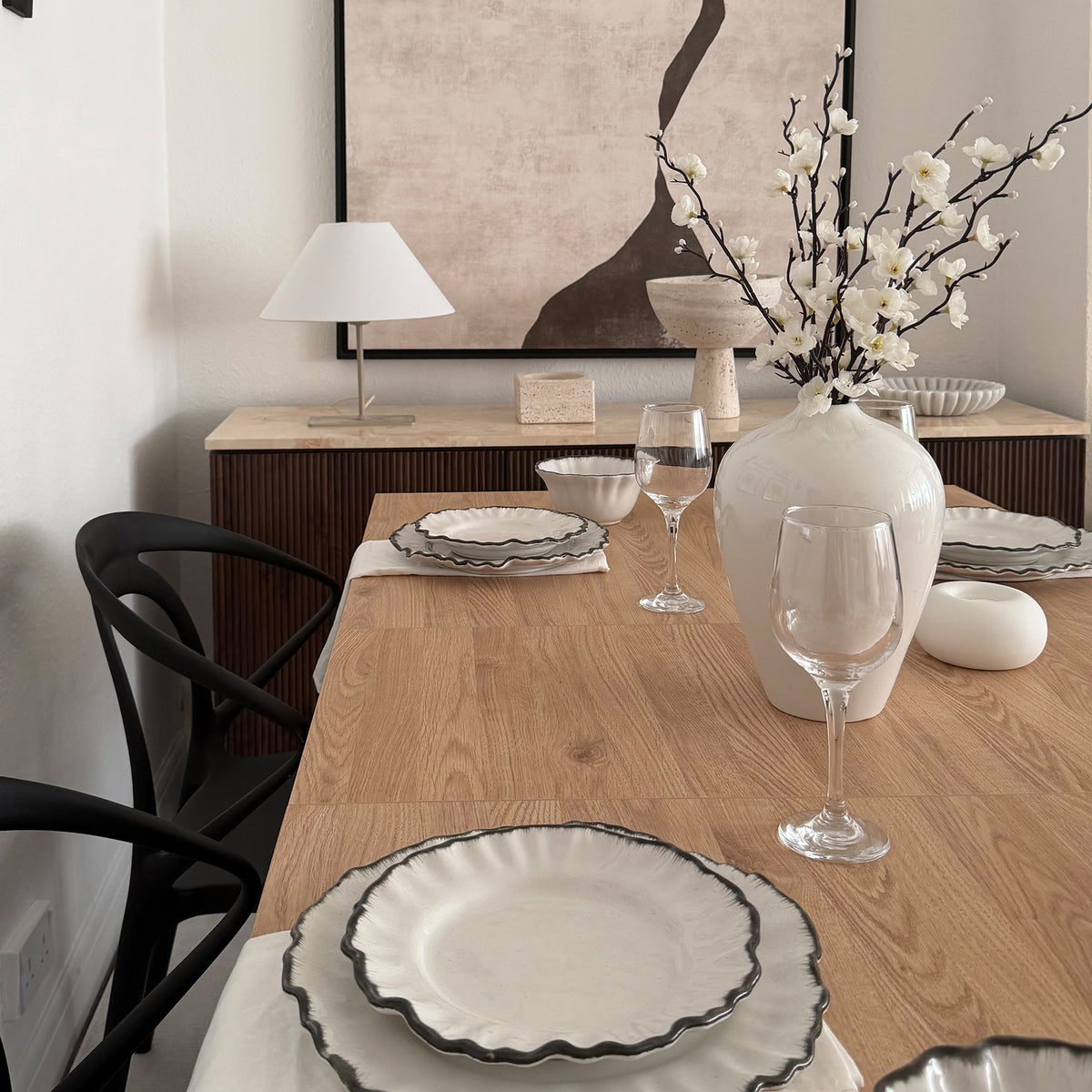 Stół Rozkładany Romina 140(220)x90 cm, Dąb Naturalny z Nogami z Żelaza Czarnymi - Zdjęcie aranżacyjne 2