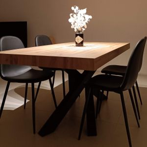 Table Extensible Emma 140(220)x90 cm, Bois rustique avec Pieds Croisés Noirs image du client 20