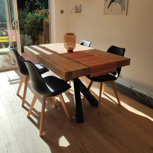 Table Extensible Emma 160(240)x90 cm, Bois rustique avec Pieds Croisés Noirs image du client 20
